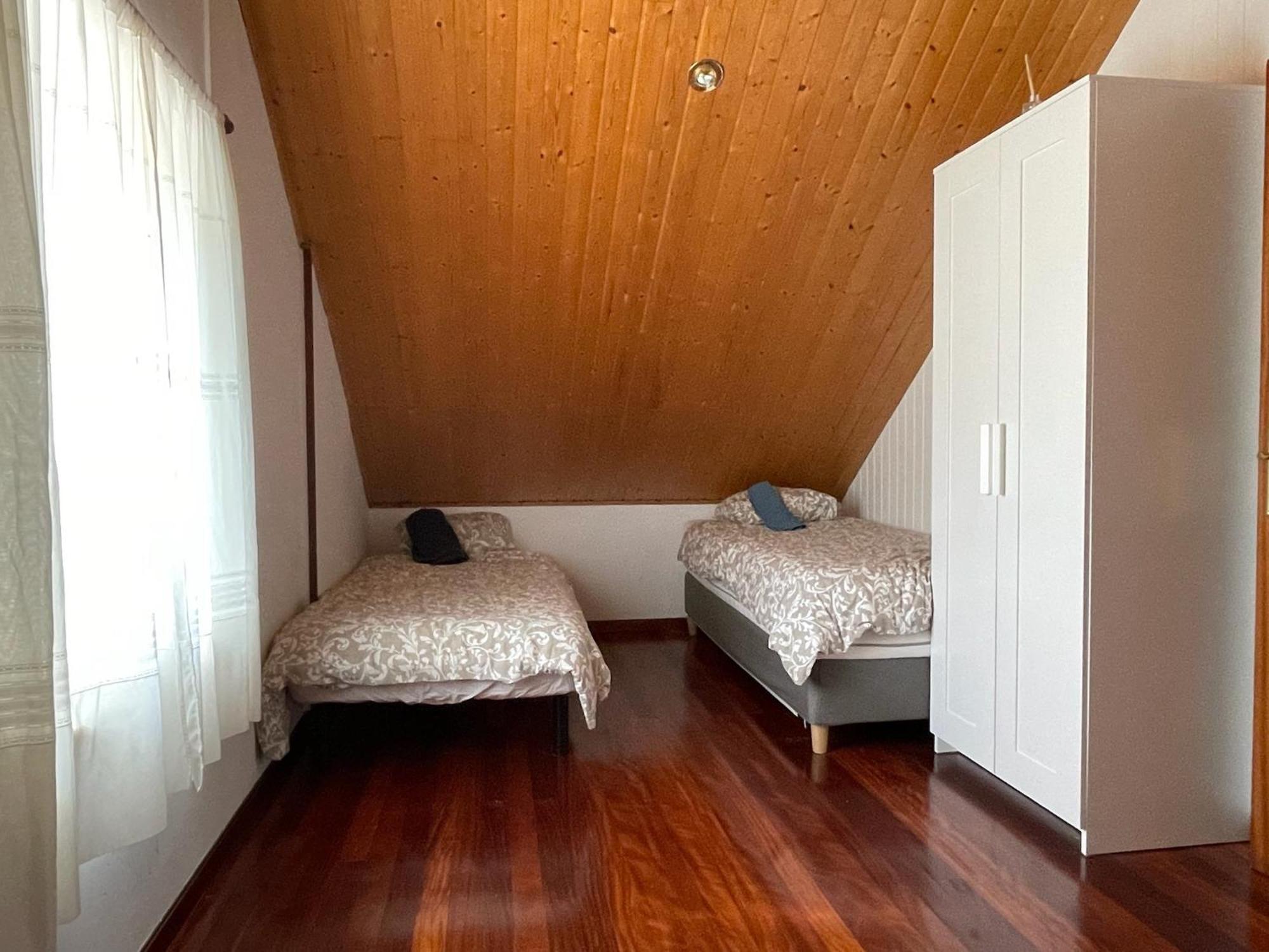 Beachfront Surf & Holiday House, Charming & Quiet Villarrube Luaran gambar
