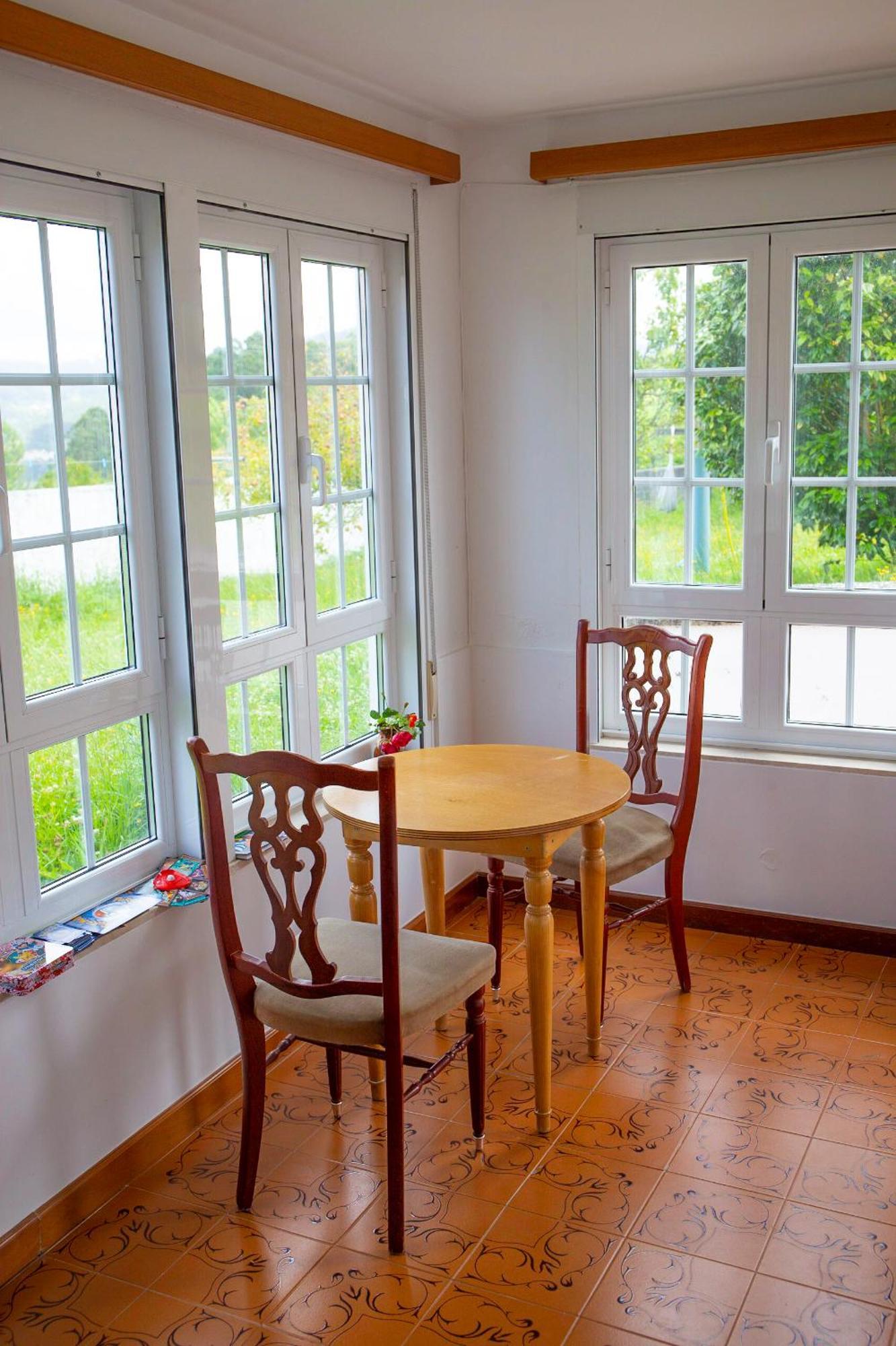 Beachfront Surf & Holiday House, Charming & Quiet Villarrube Luaran gambar